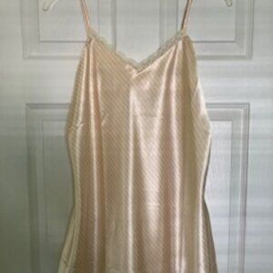 Cacique Sleeveless Chemise, Butter Yellow and White, Size Small